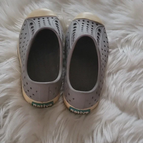 Native kids shoes - Picture 2 of 4
